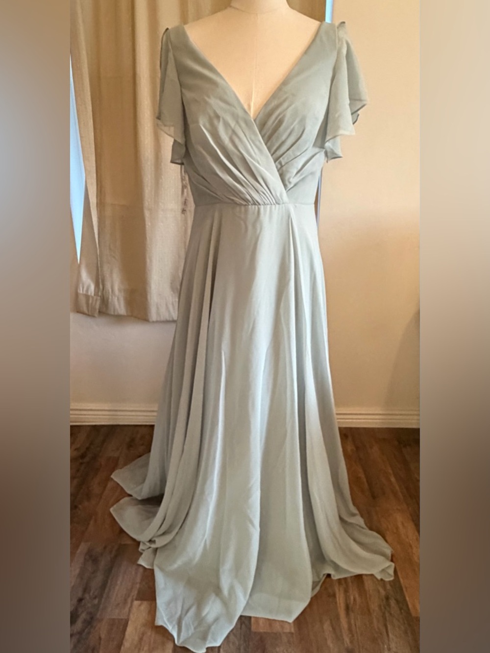 Elegant Sage V-Neck Flutter Sleeve Dress